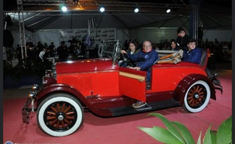 Águas de Lindóia os 100 anos de Chrysler