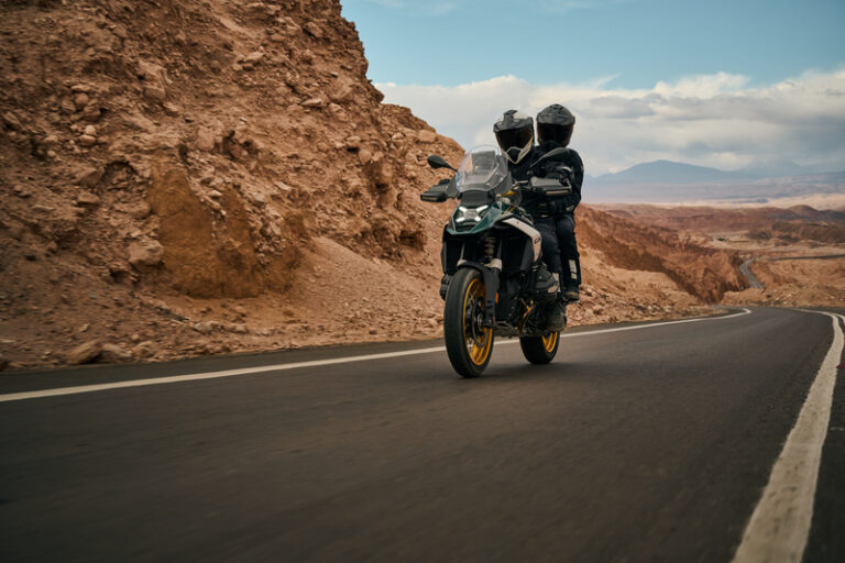 BMW R 1300 GS ganha versão equipada com ASA